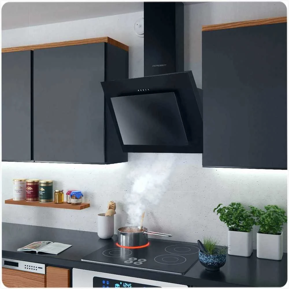 Berdsen Juodas kamininis gartraukis, 60 cm pločio, su LED apšvietimu, modernioms virtuvėms, efektyvus riebalų filtravimas, su ortakiu
