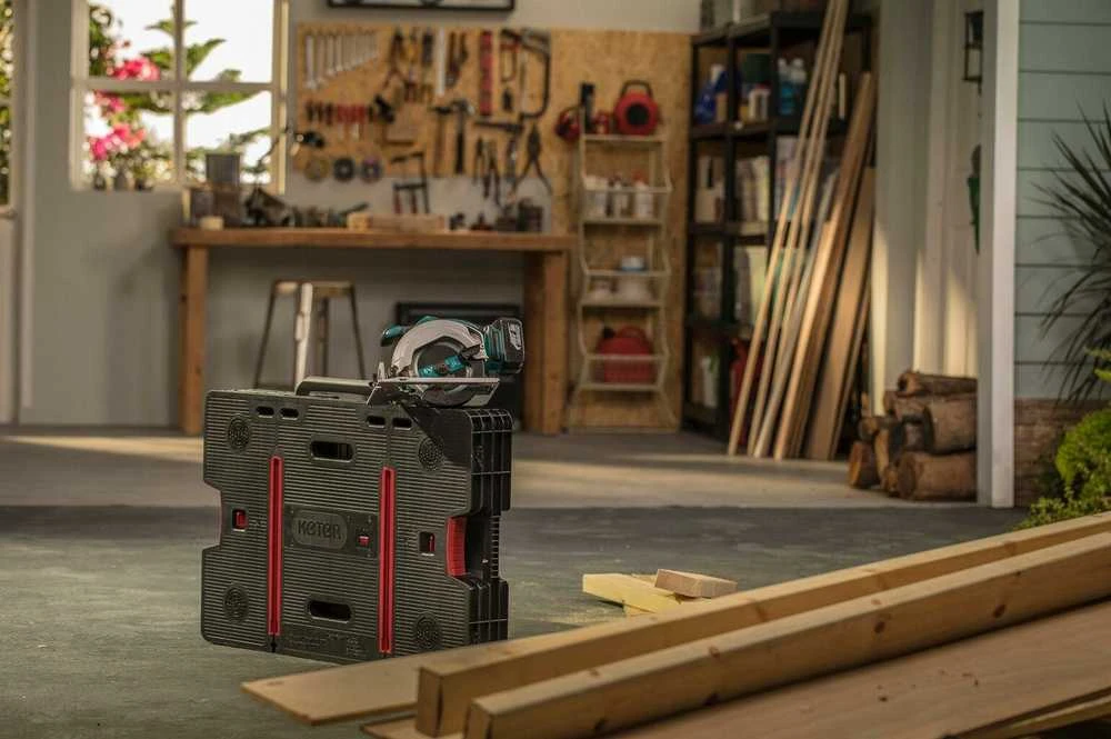 Keter Tools Sulankstomas darbo stalas su dviem stalviršiais, išlaiko 453 kg