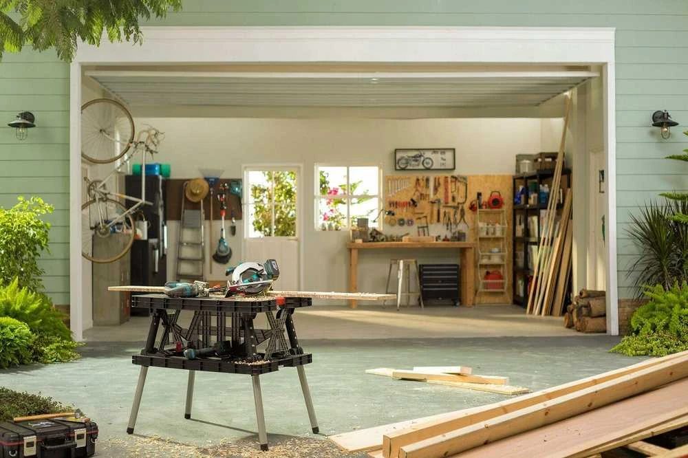 Keter Tools Sulankstomas darbo stalas su dviem stalviršiais, išlaiko 453 kg