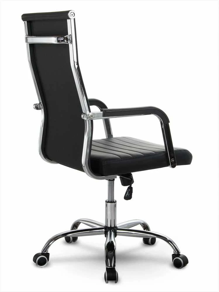 Moderni biuro kėdė, ergonomiškas dizainas, juoda vadovo kėdė, pasukama kėdė, patogi darbo kėdė