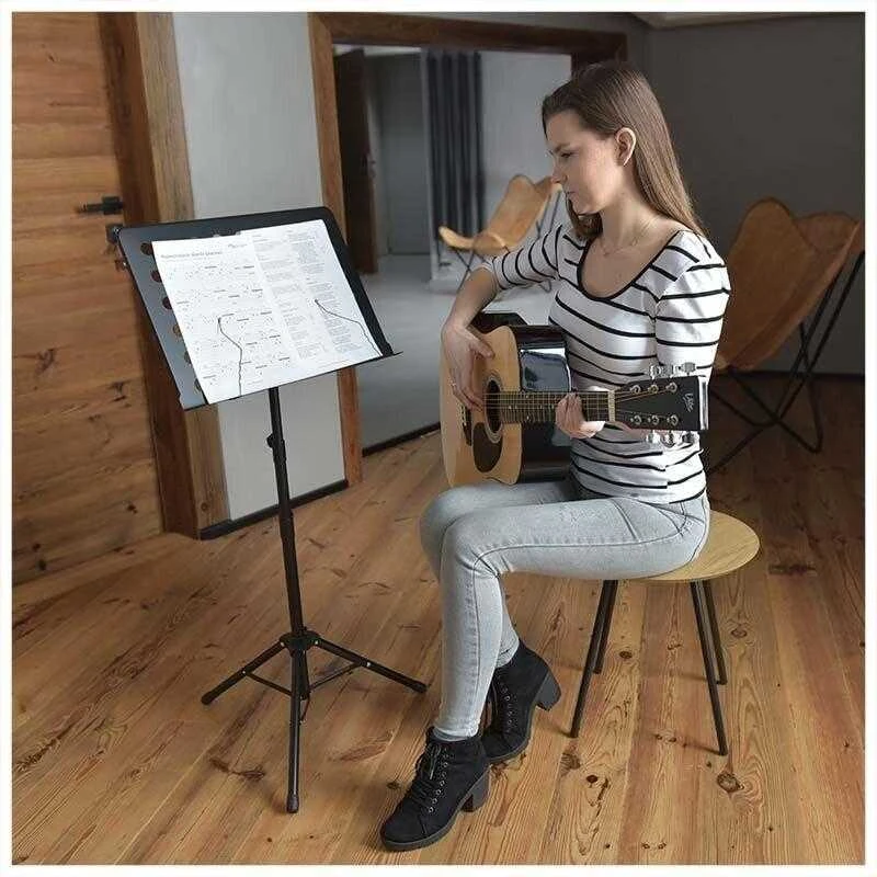 Muzikos stovas NN D5