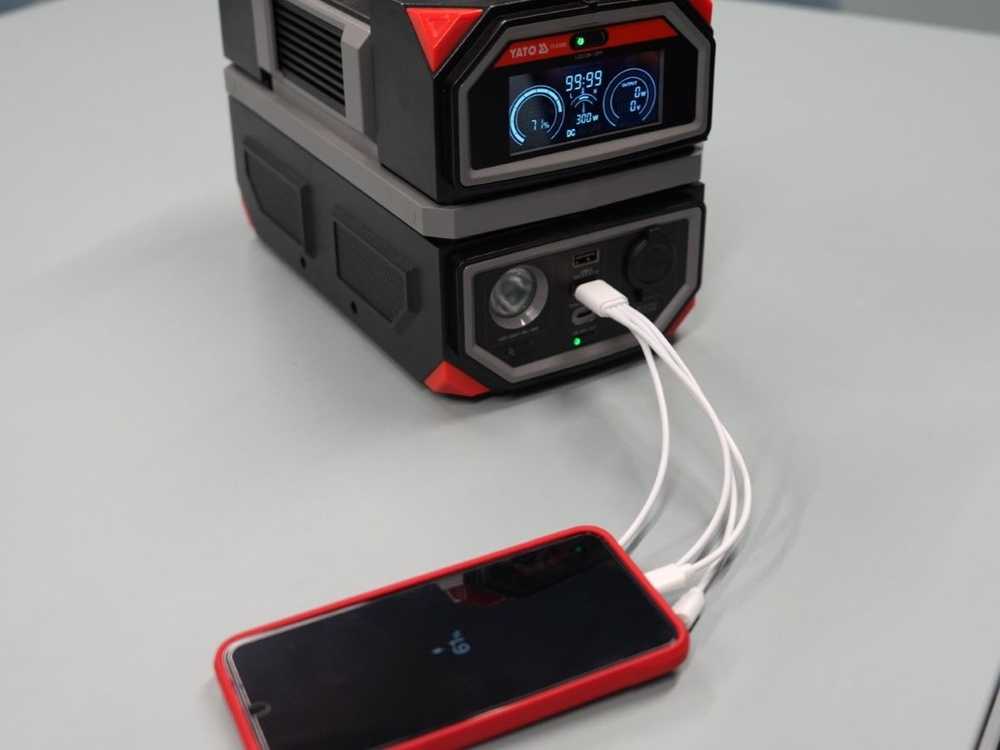 Yato Toya Sa Poland Nešiojama maitinimo stotis 300 W, 315 WH, 230 V, USB-C PD | power bank (YT-83090)