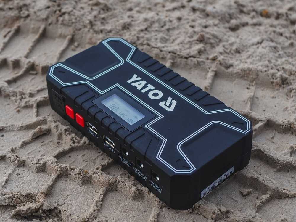 Nešiojamas užvedimo įrenginys, 12000mAh su LCD ekranu, automobiliams, motociklams ir avariniam maitinimui