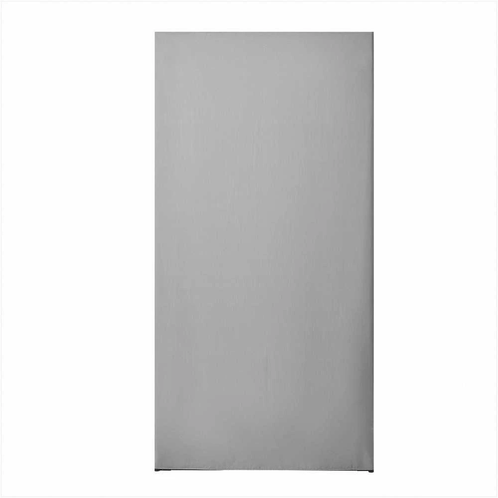 Persirengimo kabina su poliesterio užuolaidomis butikui ar prekybos centrui, 99 x 99 x 198 cm, juoda ir pilkai balta, nešiojama vienvietė matavimosi zona