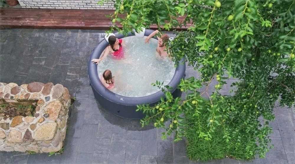 Pripučiamas kubilas, 6 asmenims, lauko SPA su hidromasažu, pilkas ir baltas pripučiamas SPA, nešiojamas SPA sodui