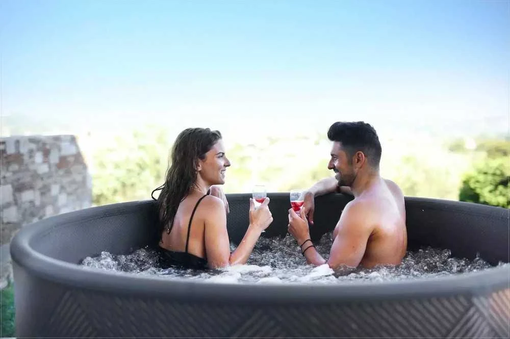 Marimex Pripučiamas sodo SPA, 6 asmenų sūkurinė vonia, su WiFi valdymu, greitu šildymu ir UVC sterilizacija