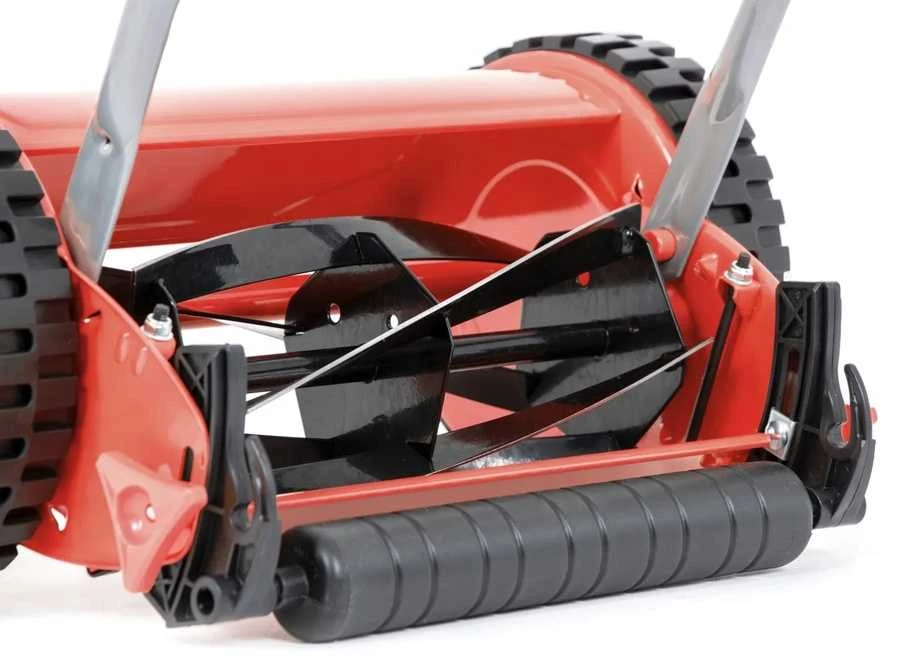 Rankinė vejapjovė mažam sodui, 30 cm pjovimo plotis. Stumdoma žoliapjovė, mechaninė vejapjovė