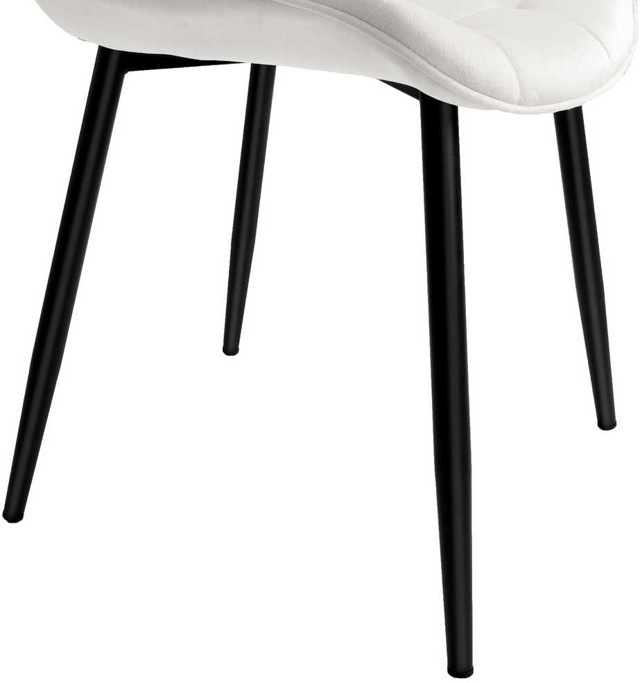 Smėlio spalvos aksominis krėslas, metalinėmis kojelėmis, dygsniuota nugara, 88 cm aukščio, svetainės krėslas, valgomojo kėdė, minkštas fotelis