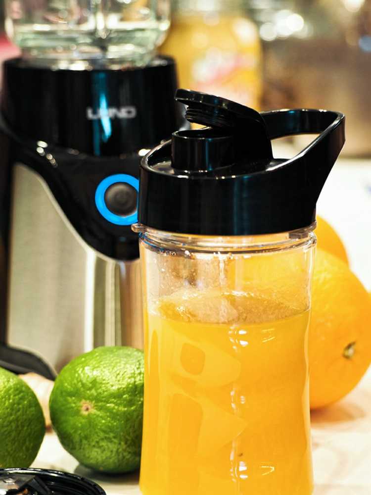 Smoothie maišytuvas 500W, su stikliniu kaušeliu ir smulkintuvu, juodas