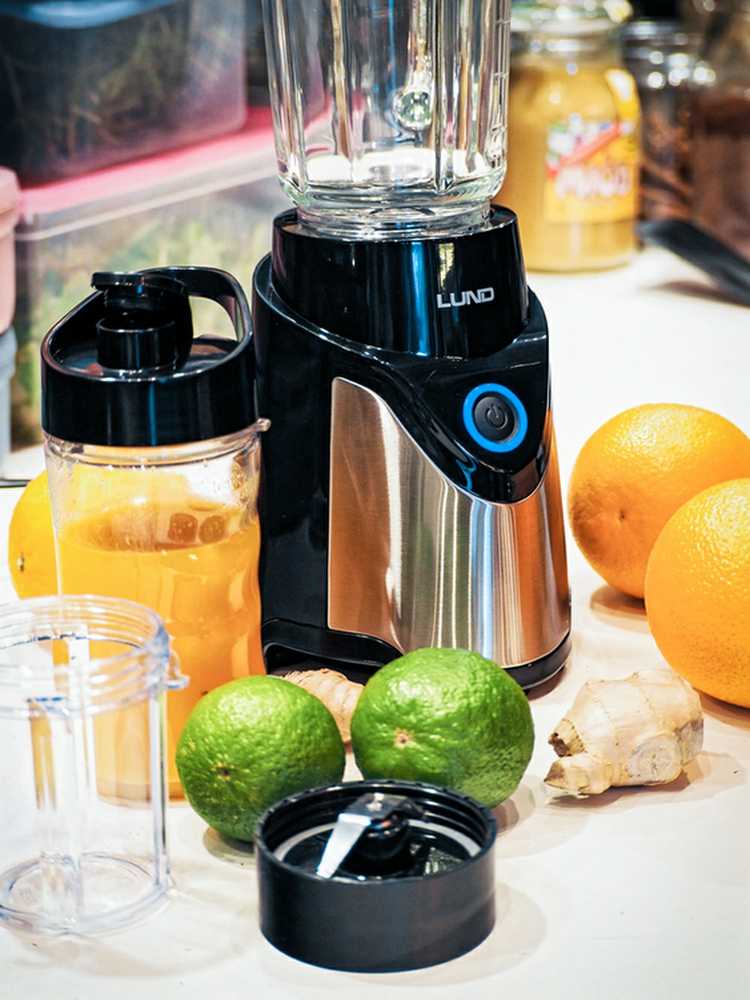 Smoothie maišytuvas 500W, su stikliniu kaušeliu ir smulkintuvu, juodas