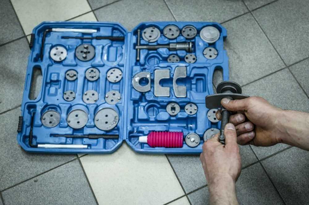 Stabdžių Suporto Stūmoklio Atitraukimo Įrankių Rinkinys, 35 Dalių Rinkinys Automobilių Remontui, Universalus Stabdžių Suporto Kompresorius