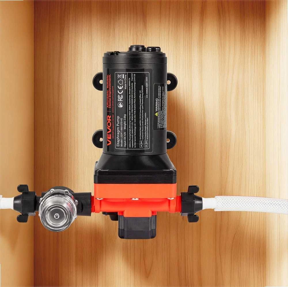 Vandens siurblys kemperiams ir jachtoms, 12V DC 22.7 L/min 4 kamerų savaime užsipildantis diafragminis siurblys su automatiniu slėgio jungikliu, 4.83 bar vandens pompa sodo laistymui