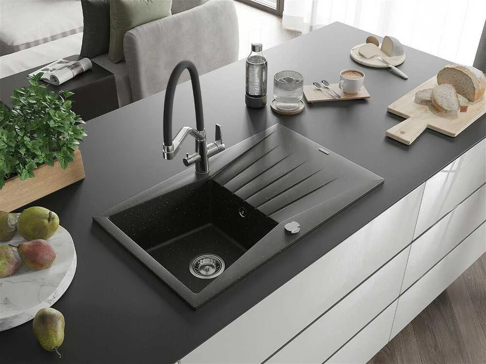 Granitinė virtuvinė plautuvė Mexen Cesar su maišytuvu ir sifonu, Metallic juodas/auksinis+Juodas/Chrome