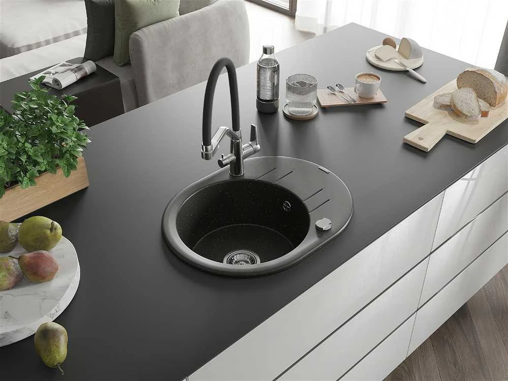 Granitinė virtuvinė plautuvė Mexen Kevin su maišytuvu ir sifonu, Metallic juodas/auksinis+Juodas/Chrome