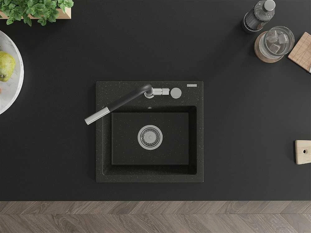 Granitinė virtuvinė plautuvė Mexen Milo su maišytuvu ir sifonu, Metallic juodas/auksinis+Juodas/Chrome