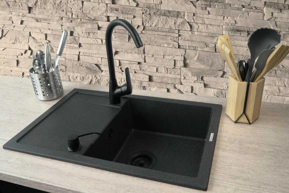 Granitinė virtuvinė plautuvė Deante Corio su maišytuvu ir dozatoriumi, ZRCC2113, Graphite+Nero