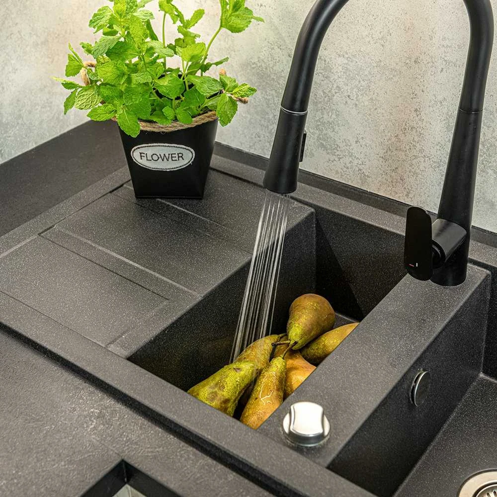 Granitinė virtuvinė plautuvė Laveo Barbados SBB_731T, Juodas