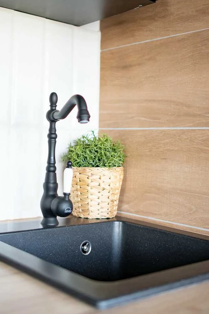 Kuchinox Granitinė virtuvinė plautuvė Laveo Chichi SBH_710T, Juodas