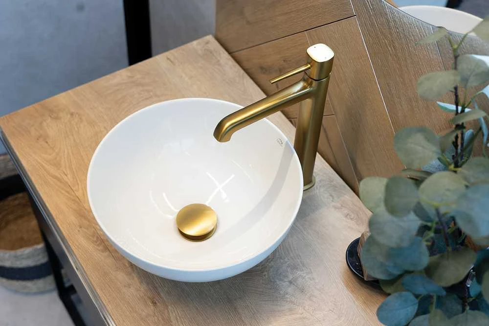 Praustuvo maišytuvas Laveo Pola High su klik-klak, Brushed Gold