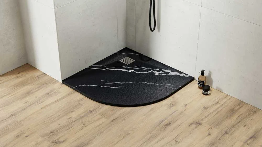 Pusapvalis dušo padėklas Besco Vexo Marble Juodas, 90 x 90 cm