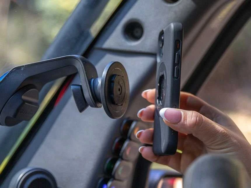 Quad Lock Mag Magnetinis dėklas Google Pixel (nuo Google Pixel 6A iki Google Pixel 9 Pro)