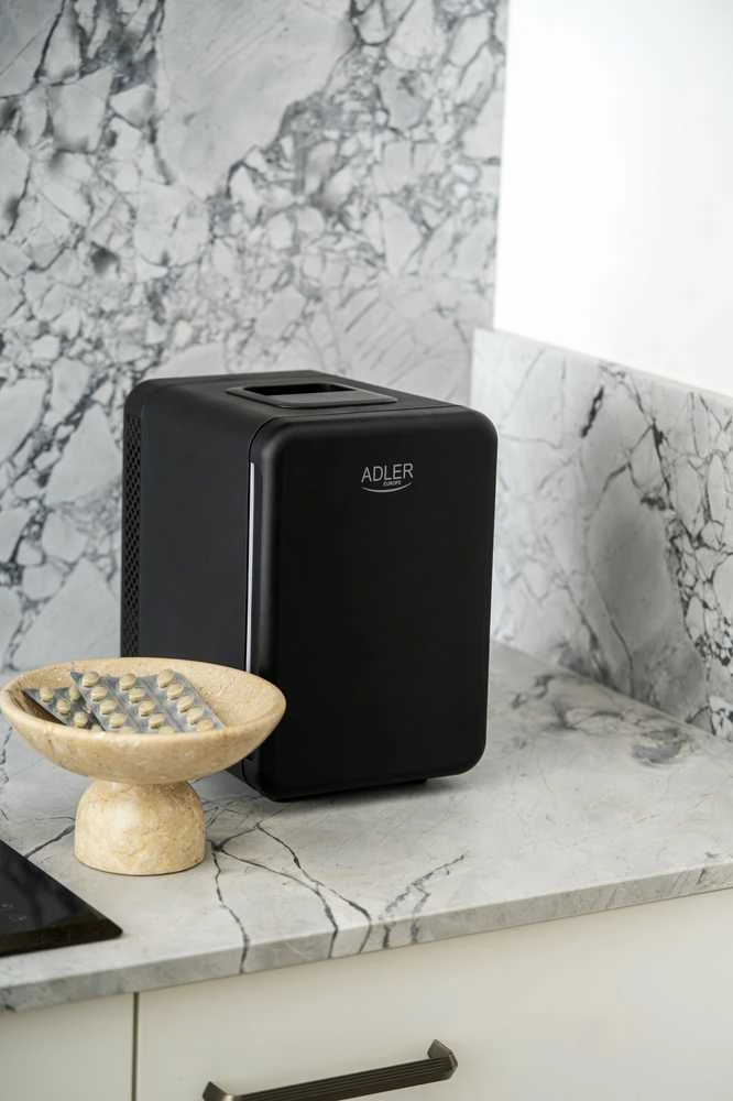 Mini šaldytuvas Adler AD 8084, 27 aukščio, 4 l, juodas