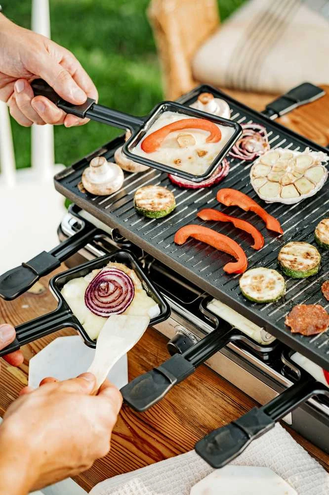 Adler | Raclette - electric grill | AD 6616 | Table | 1400 W | Juodas/Nerūdijantis plienas