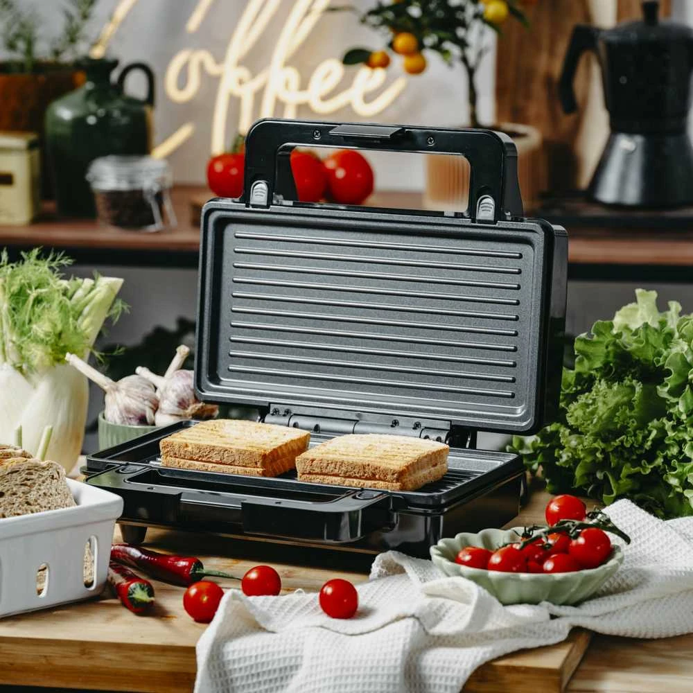 Sumuštinių keptuvas Adler sumuštinių keptuvė 2 viename | AD 3073 | 1000 W | Lentelių skaičius 2 | Nerūdijantis plienas/Juodas