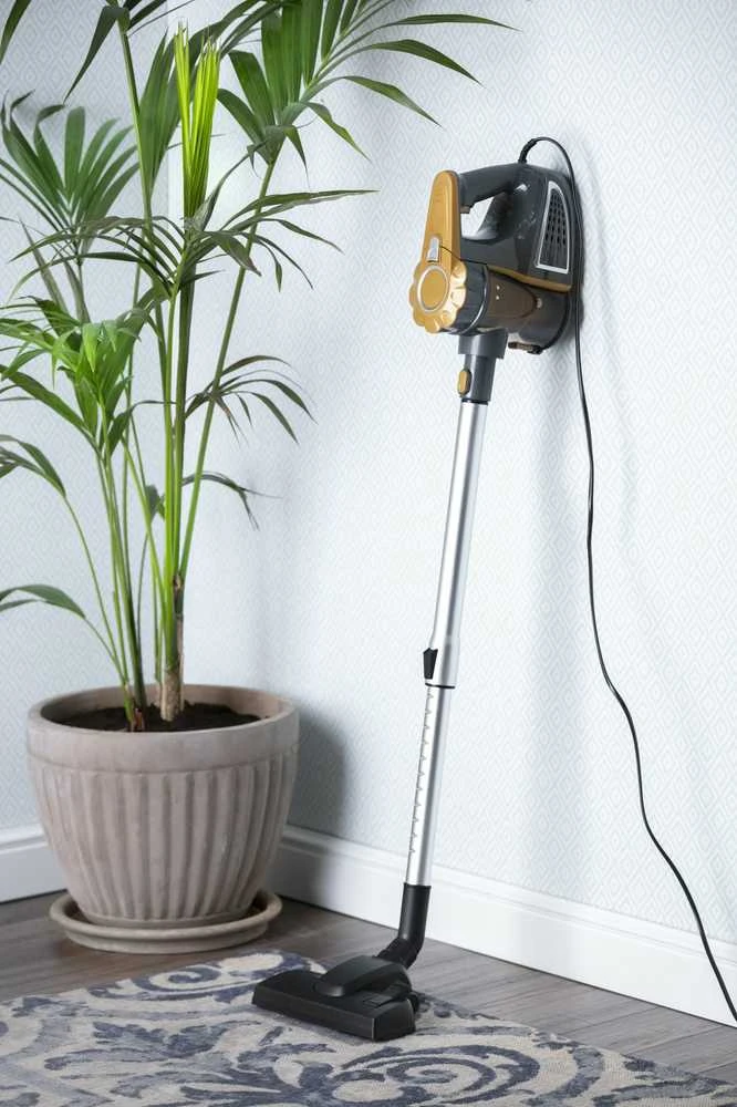 Adler dulkių siurblys | AD 7036 | Virvelinis veikiantis | Rankinis | 800 W | 220-240 V | Veikimo spindulys 6 m | Baltas | Garantija 24 mėn.