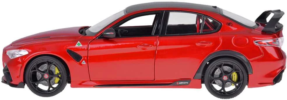 Bburago Jokomisiada Alfa Romeo Giulia GTAm Quadrifoglio licensed red 1:18 ZA5991 modelis