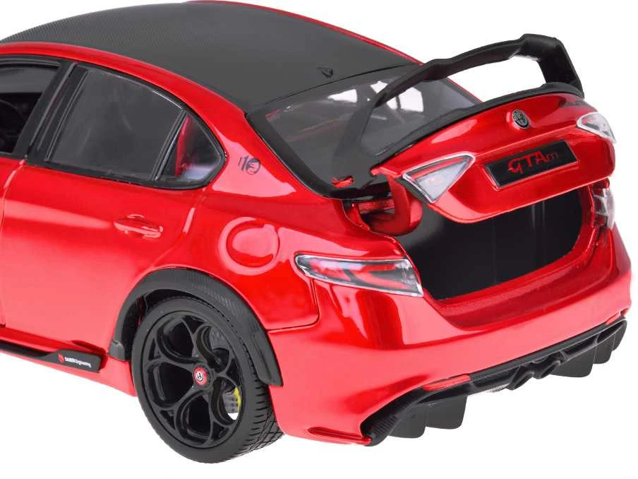 Bburago Jokomisiada Alfa Romeo Giulia GTAm Quadrifoglio licensed red 1:18 ZA5991 modelis