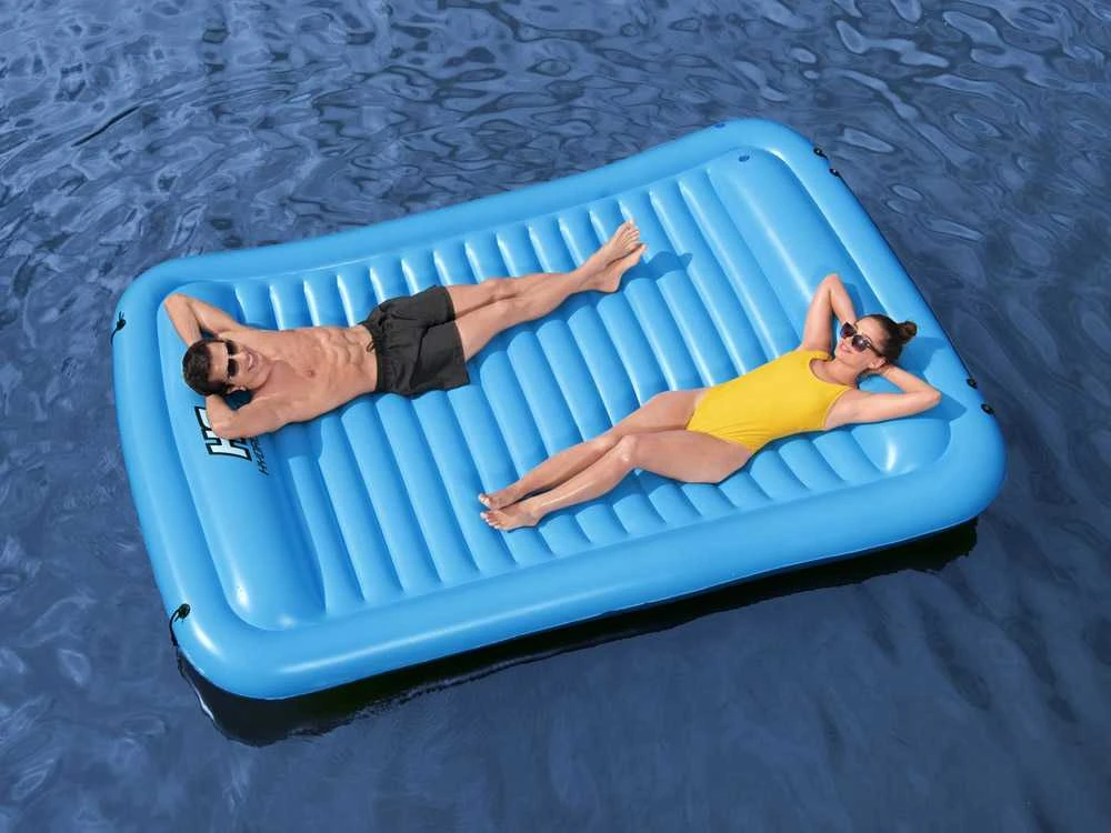 Bestway PLAUKIOJANTI SALA pripučiamas vandens čiužinys 4 asmenims 360 kg 269 x 183 cm 43542