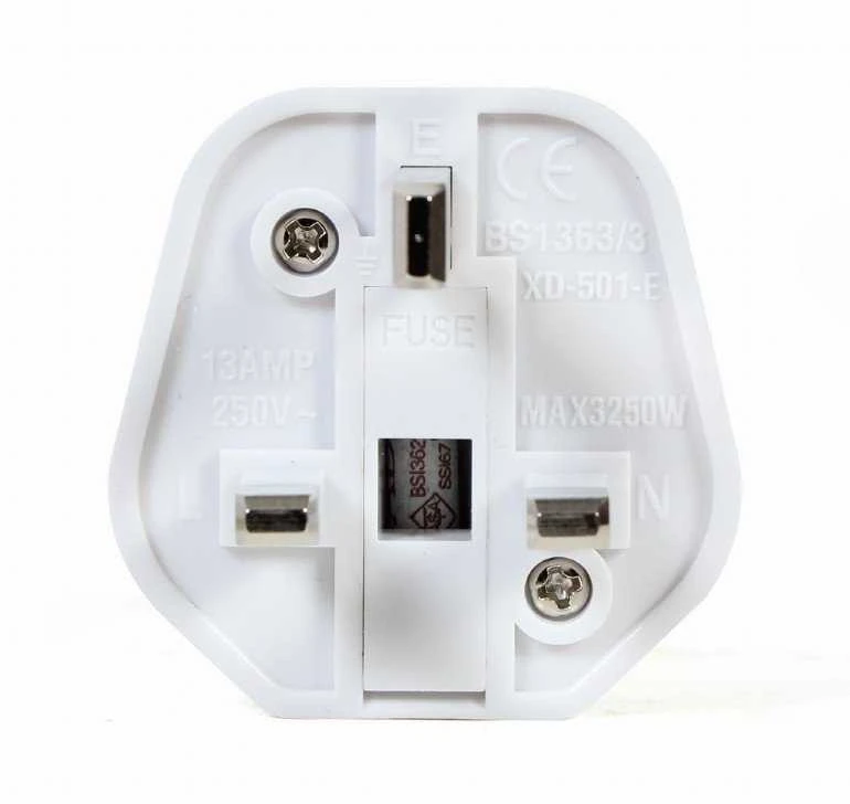 Gembird A-AC-EUFUKM-01 kintamosios srovės adapteris, EU Schuko lizdas su JK kištuku, 13 A