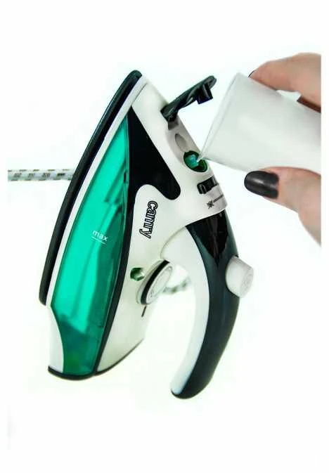 Camry | CR 5024 | Steam Travel iron | 840 W | Vanduo tank capacity 40 ml | Baltas/žalias/juodas