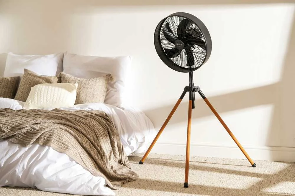 Ventiliatorius Camry | CR 7329 | Tripod Loft Fan | 100 W | Diameter 40 cm | Greičių skaičius 3 | Oscillation | Juodas