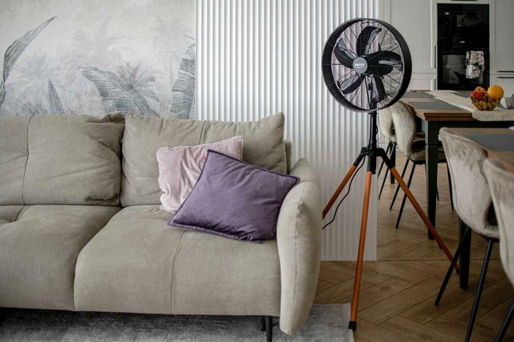 Ventiliatorius Camry | CR 7329 | Tripod Loft Fan | 100 W | Diameter 40 cm | Greičių skaičius 3 | Oscillation | Juodas