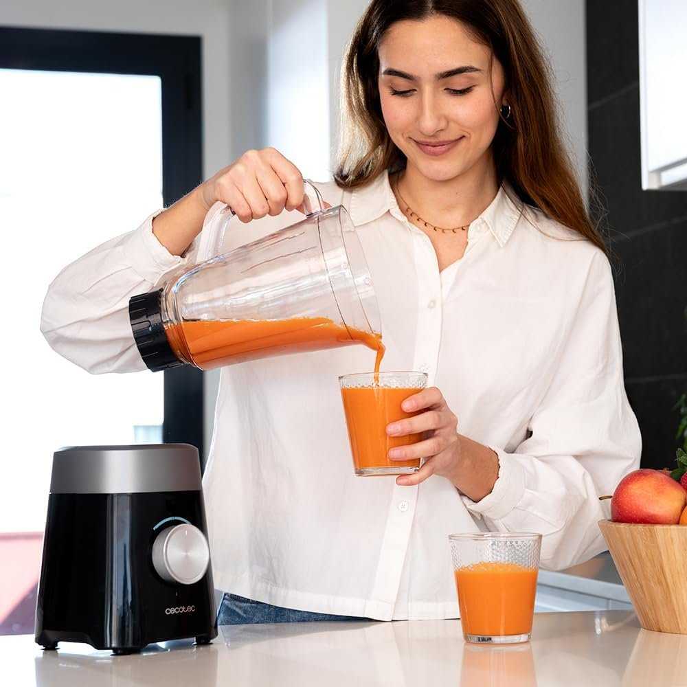 Cecotec Maišytuvas | Power Juodas Titanium 1300MAX B | Tabletop | 1300 W | Jar material Plastic | Jar capacity 1.5 L | Ice crushing | Juodas