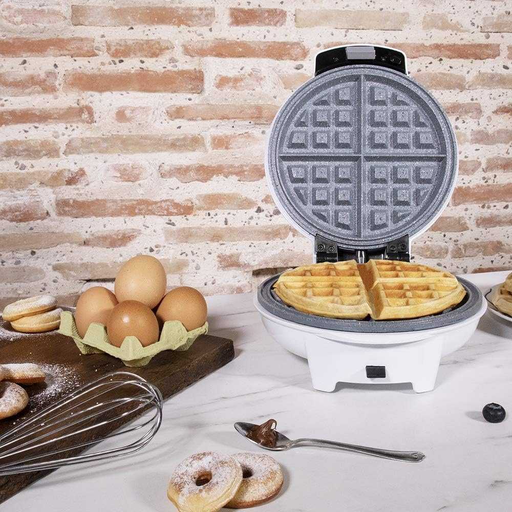 Cecotec Vaflinė | Fun Gofrestone 3in1 | 700 W | Pyragėlių skaičius: 3 | Vafliai/Keksiukai/Spurgos | Baltas