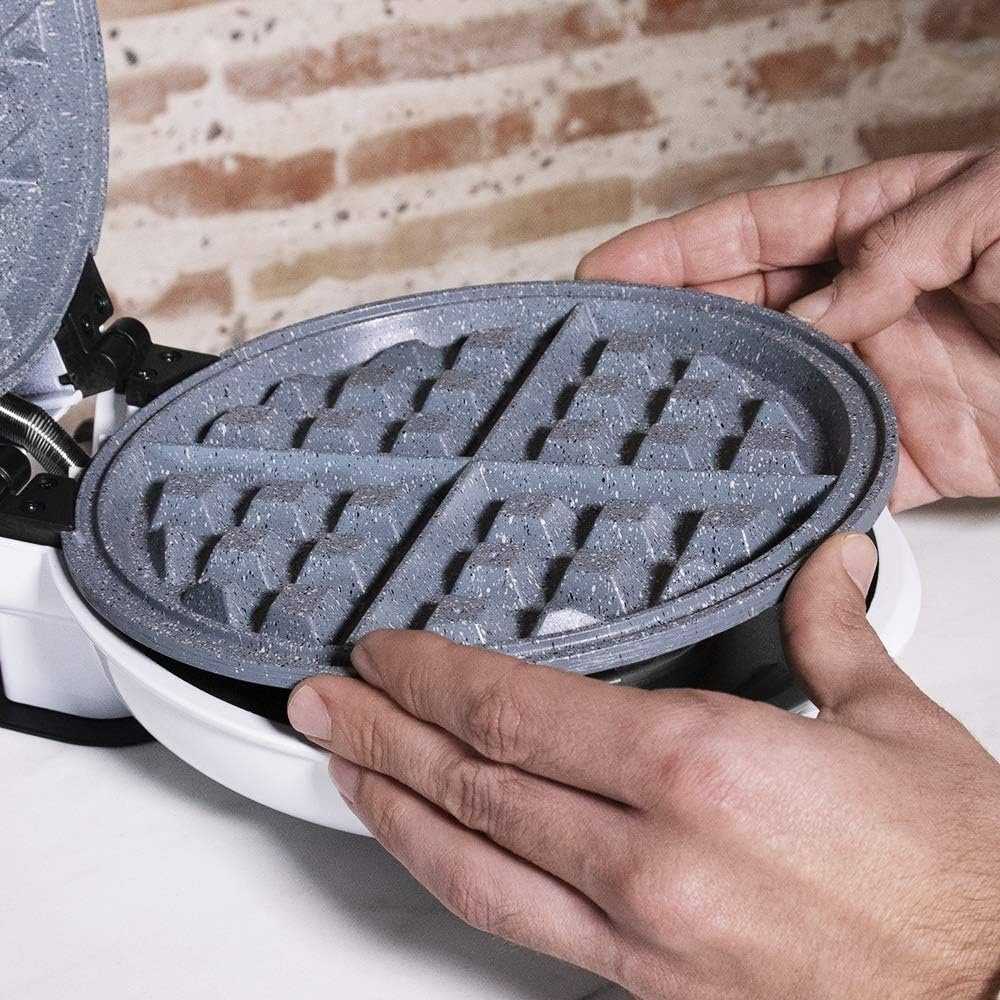 Cecotec Vaflinė | Fun Gofrestone 3in1 | 700 W | Pyragėlių skaičius: 3 | Vafliai/Keksiukai/Spurgos | Baltas