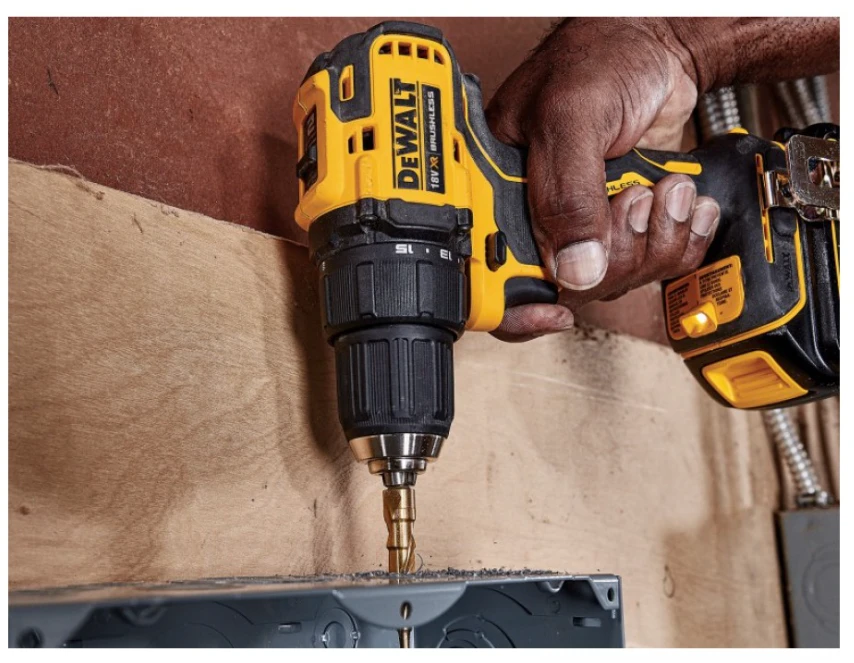 Suktuvas-gręžtuvas DeWalt DCD708N-XJ; 18 V (Be akumuliatoriaus ir pakrovėjo)