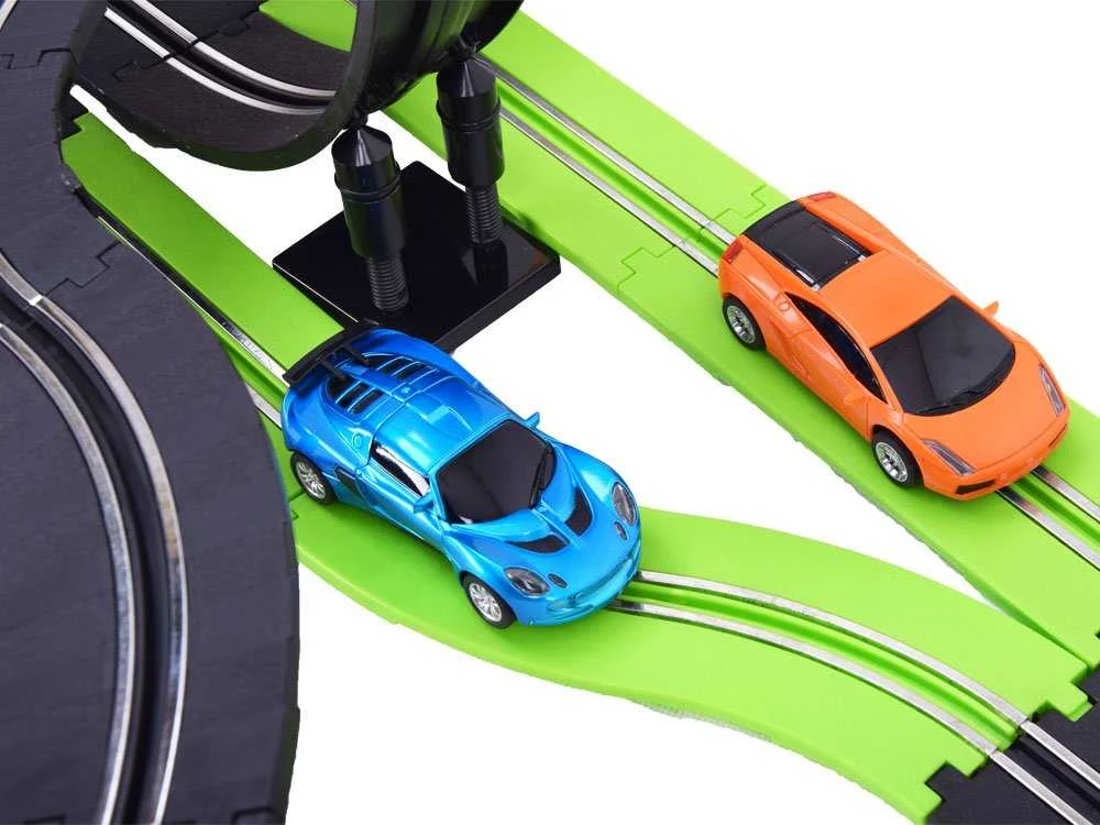Jokomisiada Didelė lenktynių trasa + 2 automobiliai, 787 cm RC0546 trasa