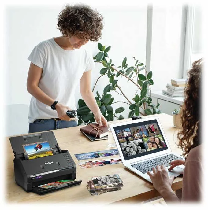 Skeneris EPSON FastFoto FF-680W scanner