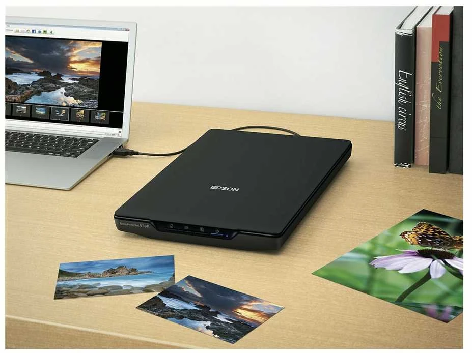 Epson „Perfection“ V39II A4 formato plokščio paviršiaus nuotraukų ir dokumentų skaitytuvas su stovu