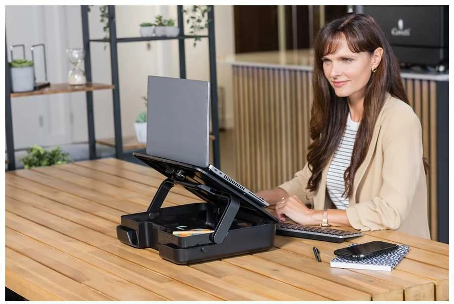 Fellowes | Breyta 2in1 Nešiojamas kompiuteris Carry Case/Nešiojamas kompiuteris Riser | 384 x 308 x 89 mm | Juodas