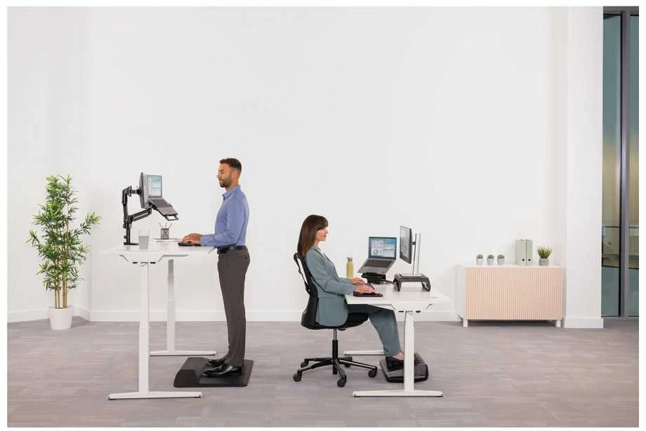 Fellowes | Foot Support Breyta | Juodas