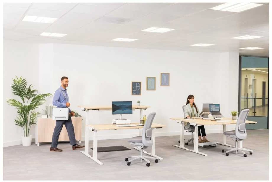 Fellowes | Nešiojamas kompiuteris Stand | Breyta | 235 x 268 x 14 mm | Baltas