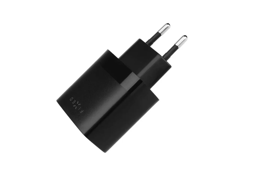 Fixed Fiksuotas | Dvigubas USB kelioninis įkroviklis 17 W ir USB/USB-C laidas | FIXC17N-2UC-BK
