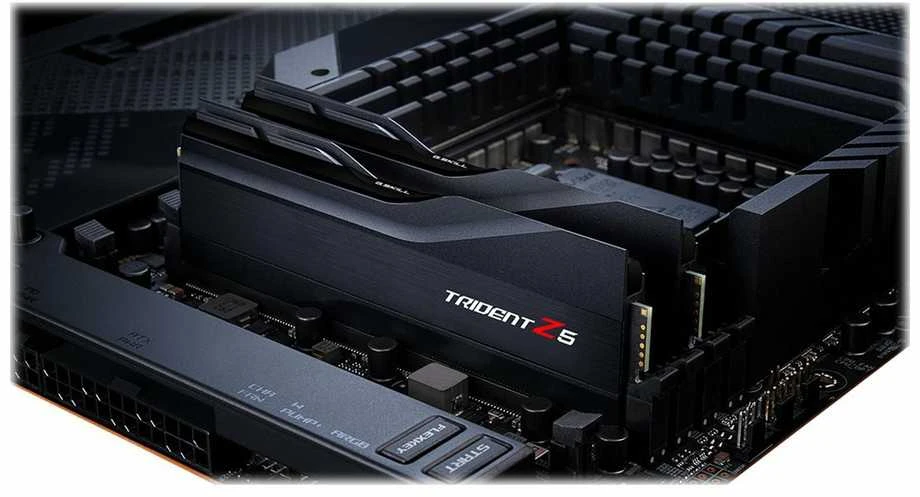 RAM G.Skill | Trident Z5 | 32 Kit (16GBx2) GB | DDR5 | 6400 MHz | PC/serveris | Registered No | ECC No
