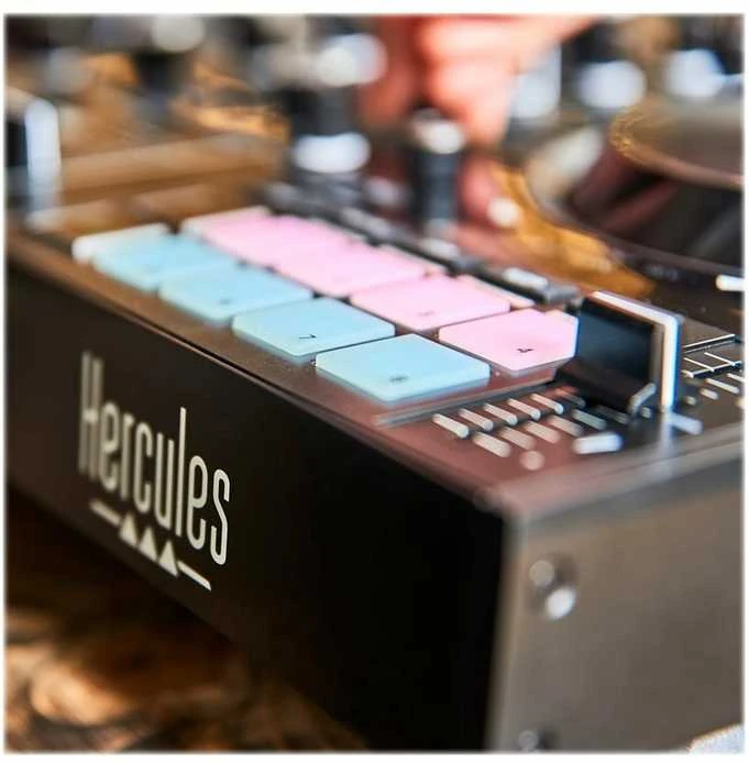 Hercules | DJControl Inpulse 500 | Garsiakalbiai | USB jungtis