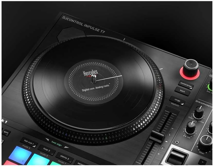 Hercules | DJControl Inpulse T7 | Garsiakalbiai | USB jungtis